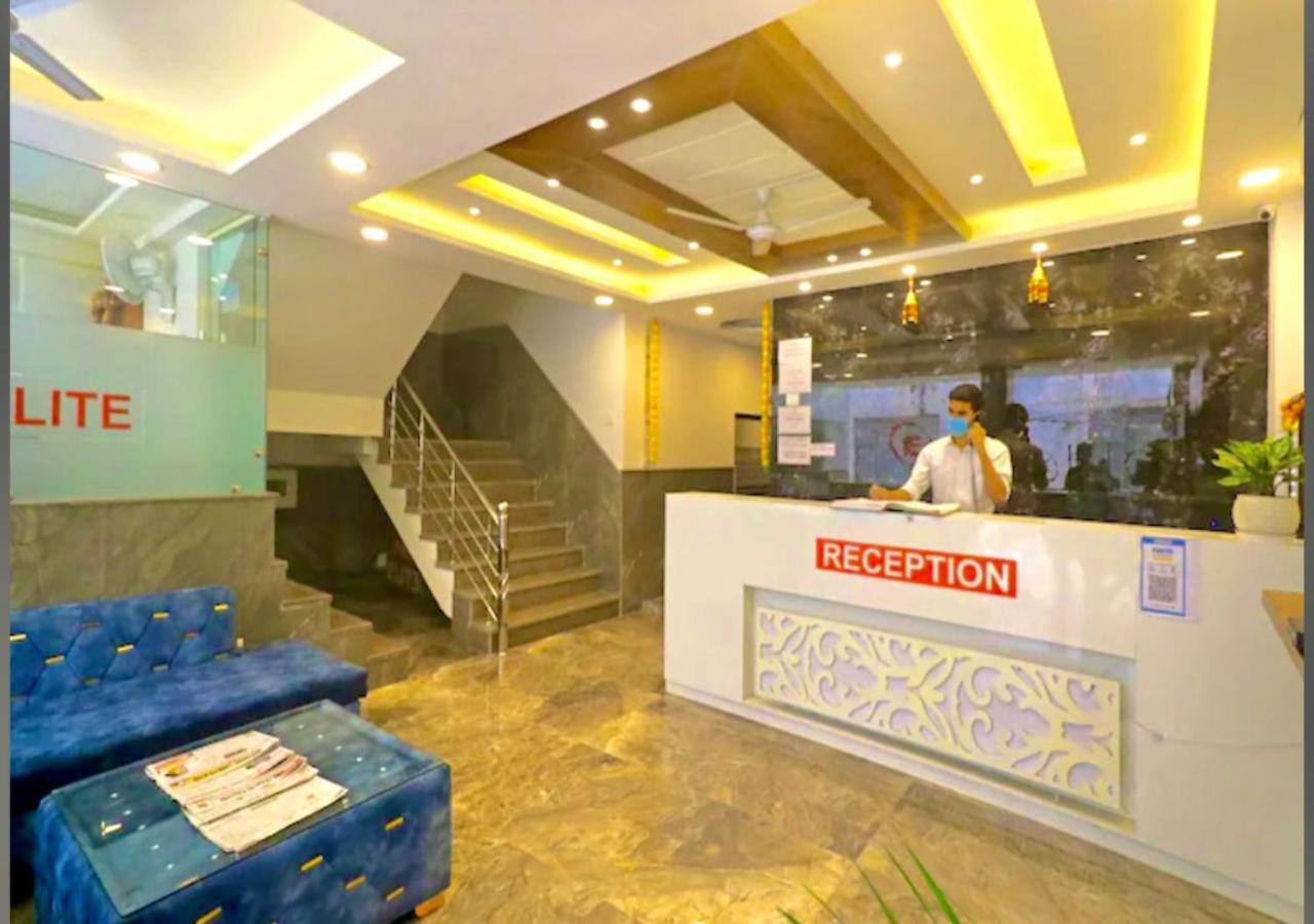 Hotel The Glory Near Delhi International Airport نيودلهي المظهر الخارجي الصورة